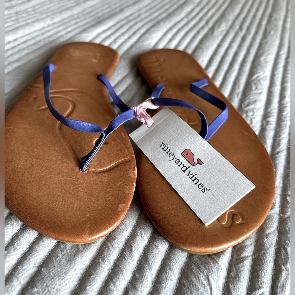 Vineyard Vines Bronze Sandals with Blue Straps size 8